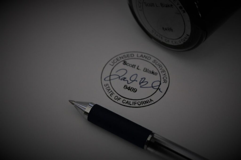 Selo notarial oficial representando ata notarial obrigatória na usucapião extrajudicial